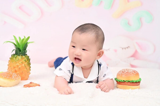 安达宝宝眼角红血丝 安达宝宝眼角红血丝